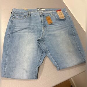 Levi’s 311 Shaping Skinny Jeans Women’s 22W Medium Wash NWT Stretch